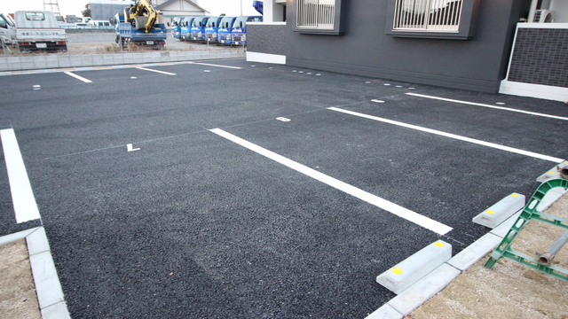 駐車場　敷地内駐車場