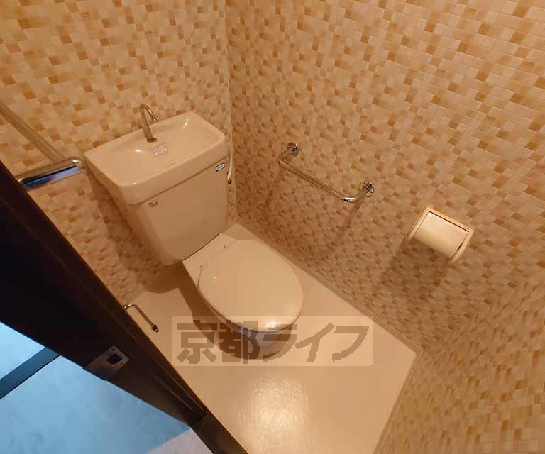 トイレ　清潔感のあるトイレです。