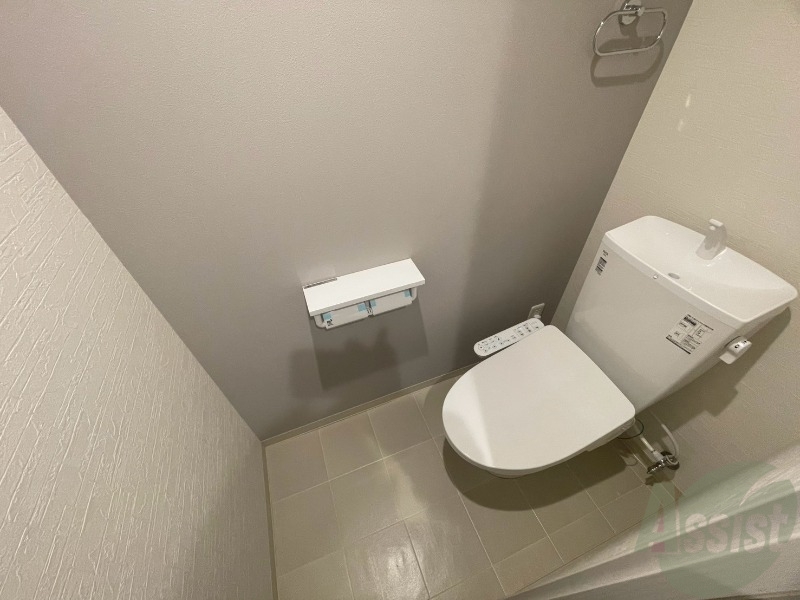 トイレ　こちらはトイレです。清潔感があり、安心して使用できます。