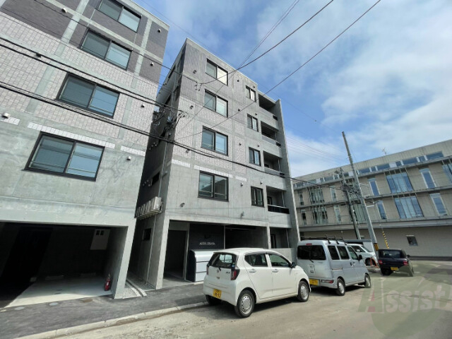 建物外観　札幌市白石区本郷通「ＡＳＴＥＲ　ＳＯＬＡＮＡ」