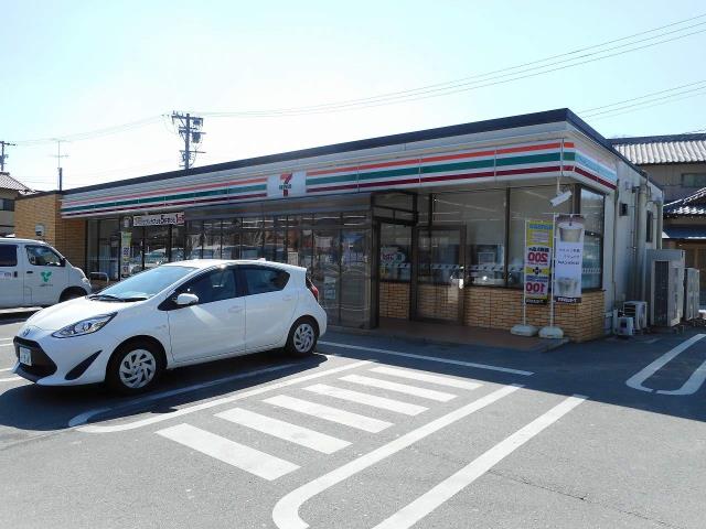 コンビニ　セブンイレブン（コンビニ）まで967m
