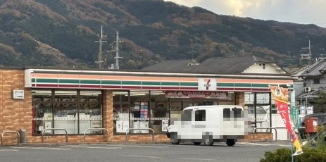 コンビニ　セブンイレブン天理三昧田町店（コンビニ）まで39m