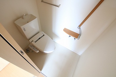 トイレ　同タイプのお部屋のお写真です。