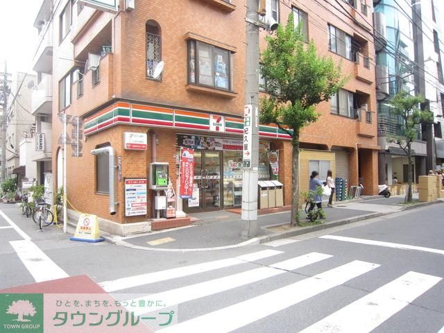 コンビニ　セブンイレブン（コンビニ）まで50m