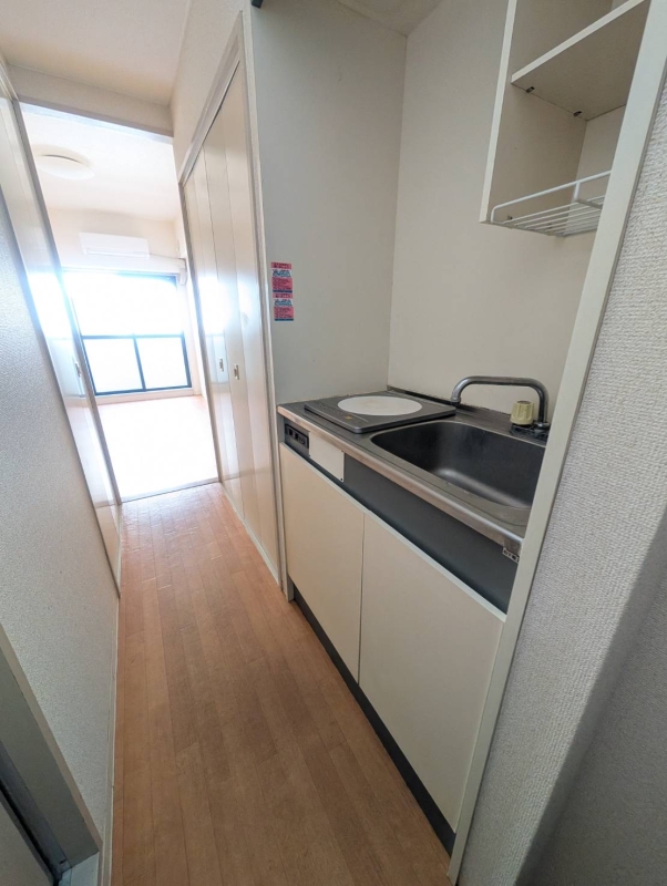 キッチン　他号室の写真になります。