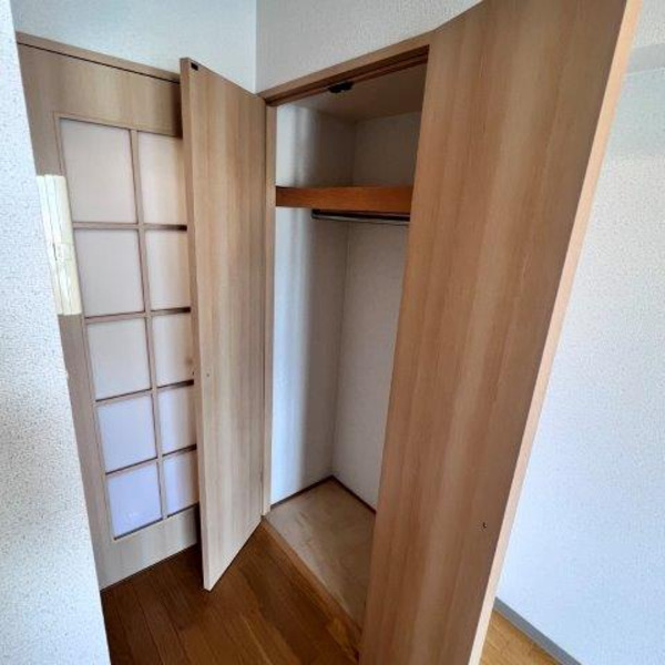 収納　グランドヴィラ都島　クローゼット