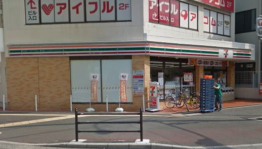 コンビニ　セブン‐イレブン（コンビニ）まで34m