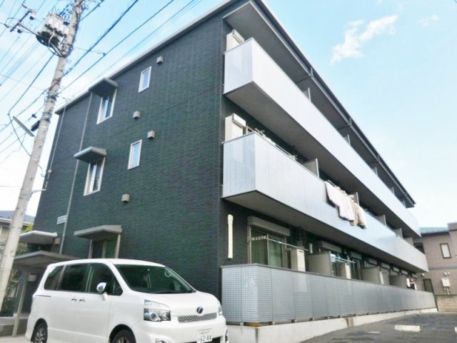 建物外観　★鉄骨造３階建てマンション！外観です★