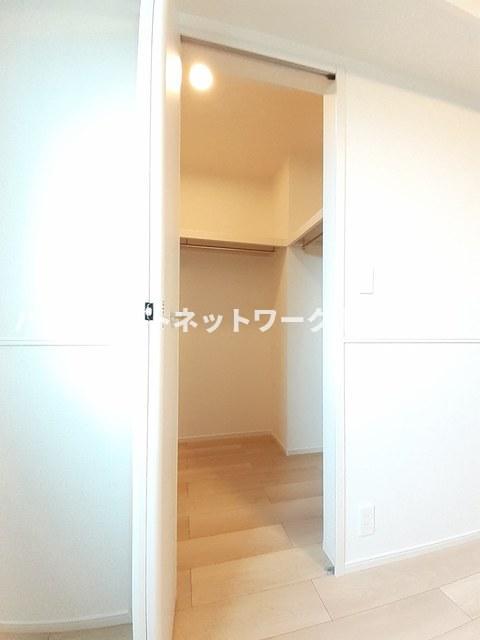 収納　ウォークインクローゼット