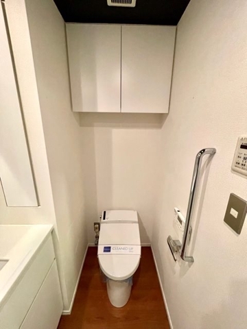 トイレ　※別室参考画像となります。