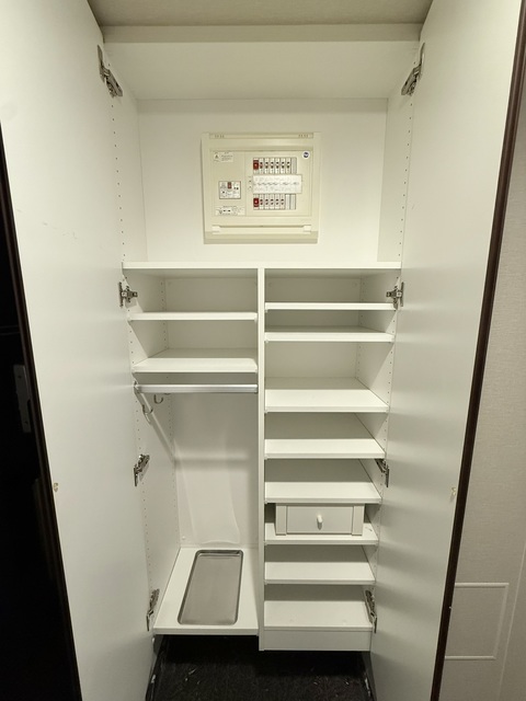 収納　シューズボックス