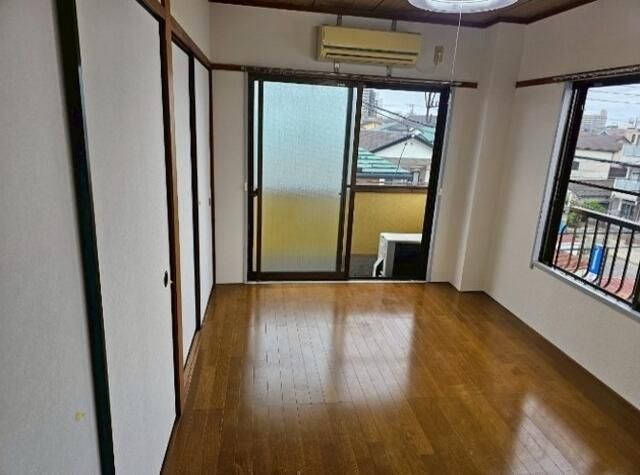 居室・リビング　※別部屋参考写真