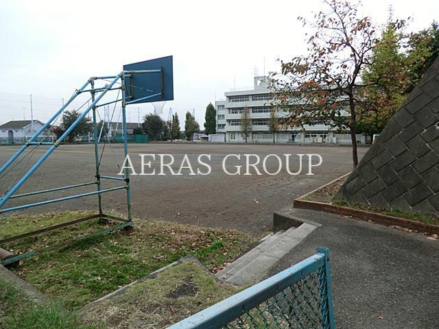 中学校　横浜市立東鴨居中学校（中学校）まで1103m