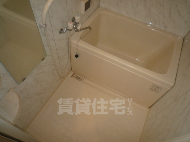 バス・シャワールーム　同間取り別部屋