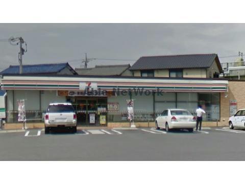 コンビニ　セブンイレブン刈谷一ツ木町1丁目店（コンビニ）まで221m