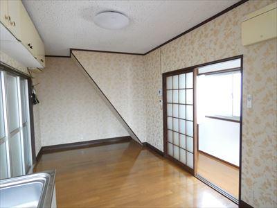 上河原戸建ての居間写真