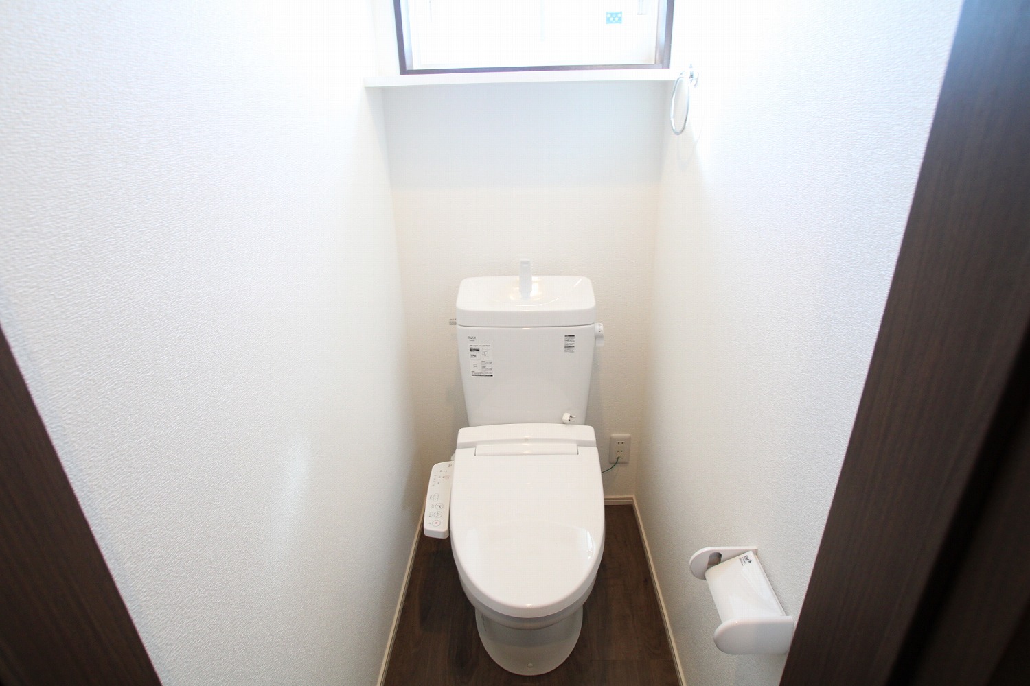 ＪＲ奥羽本線 神町駅 徒歩55分 2階建 築4年のトイレ写真