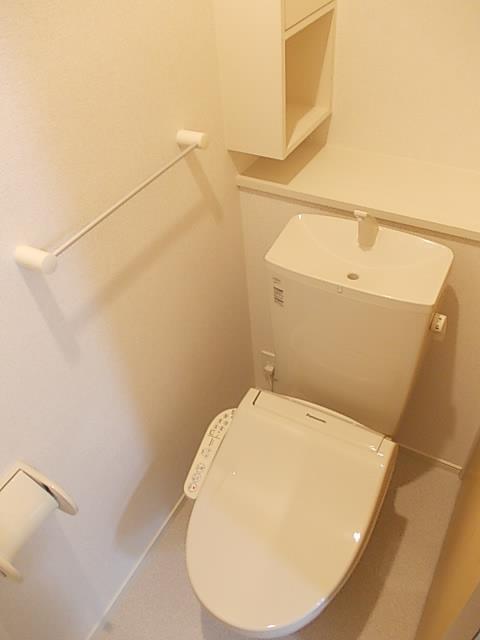 トイレ　温水洗浄暖房便座トイレ