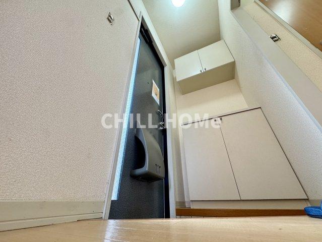 玄関　当社、チルホームのHPもご覧ください(^^)/物件情報多数♪
