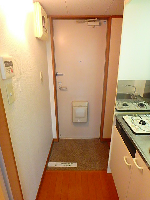 玄関　※参考写真