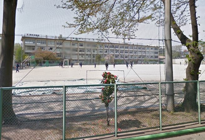 中学校　八坂中学校（中学校）まで856m