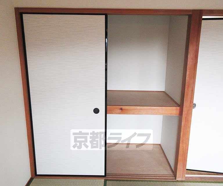 収納　大きな押入れ・
