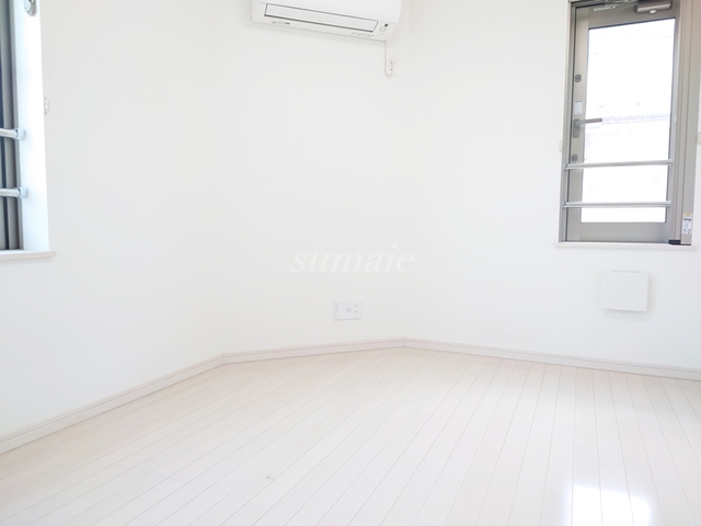 居室・リビング　角部屋です☆