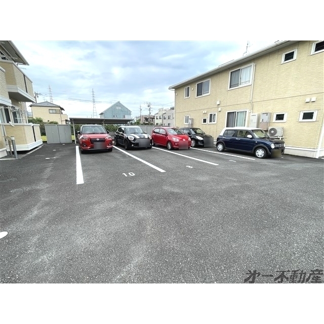 駐車場　駐車場