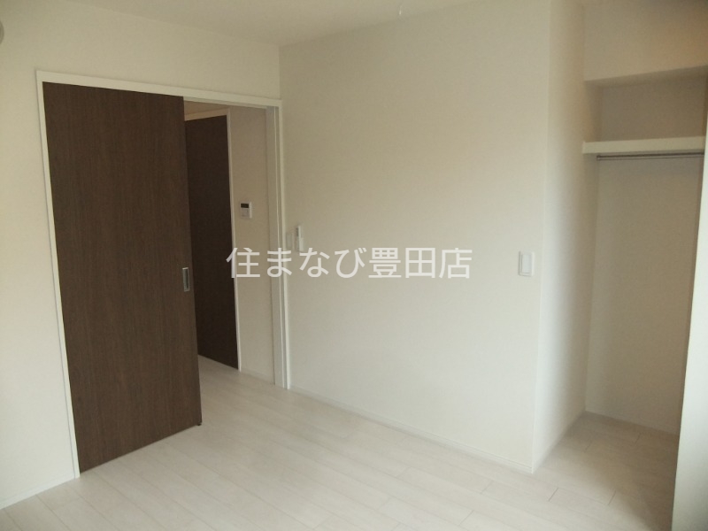 収納　同型タイプ
