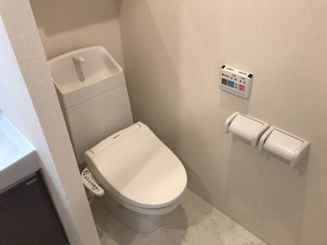 トイレ　シャワー付トイレ