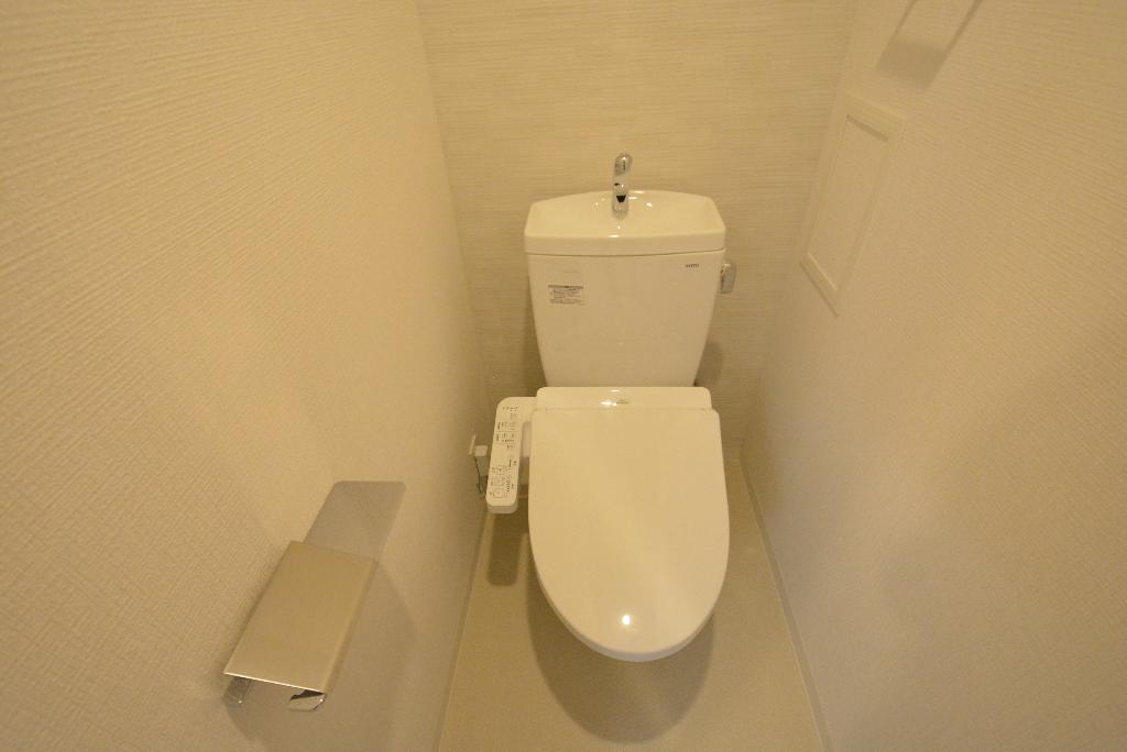 トイレ　シャワー付トイレ