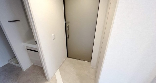 玄関　別部屋同仕様