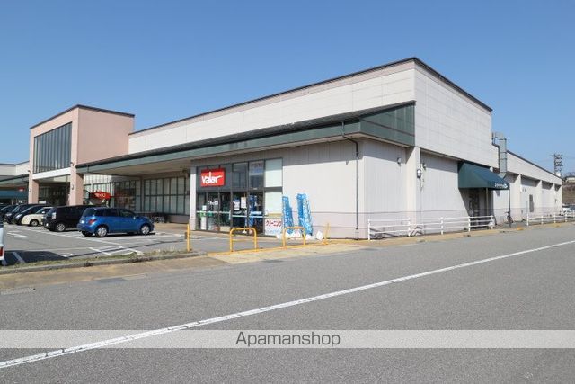 スーパー　バロー金沢大桑店（スーパー）まで504m