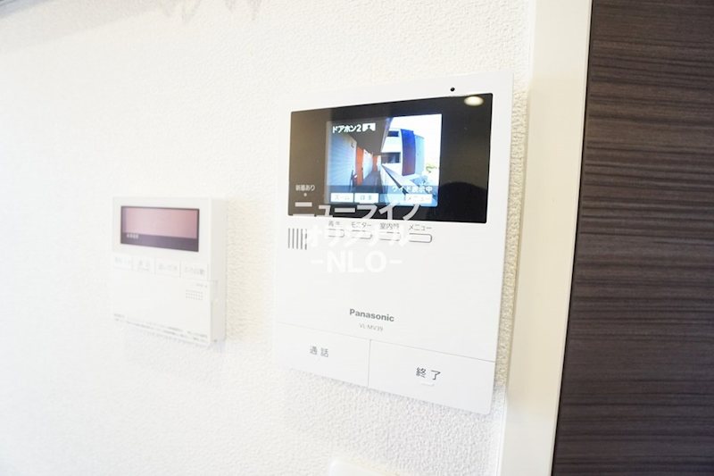 セキュリティ　突然の来客も安心のモニタ付ドアホン☆