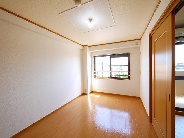その他部屋・スペース　ゆったりした洋室です