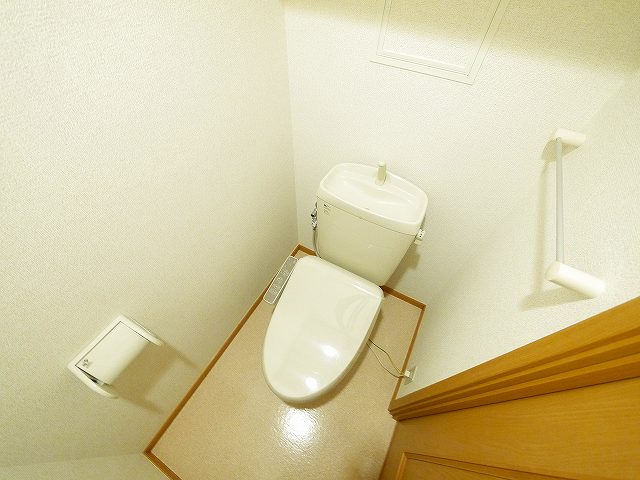トイレ　落ち着いたトイレです