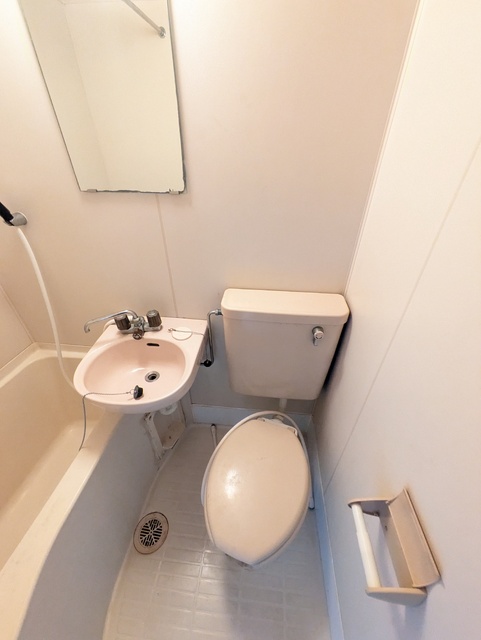 トイレ　★落ち着ける独立したトイレスペース★