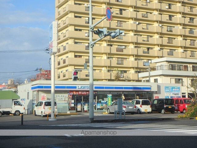 コンビニ　ローソン（コンビニ）まで582m
