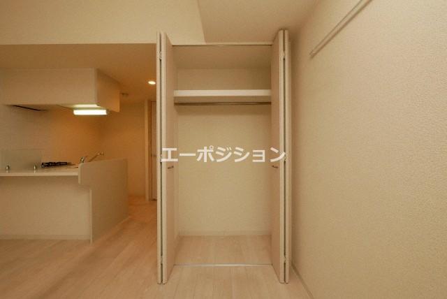 収納　プレサンス難波ヴィータ