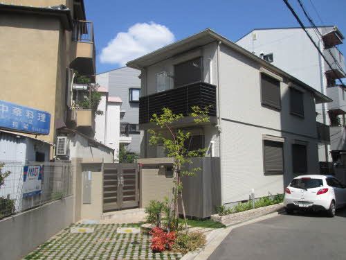 建物外観　積水ハウス施工・軽量鉄骨造２階建て
