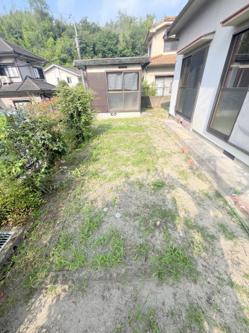 小学校　熊野町立熊野第三小学校（小学校）まで1295m