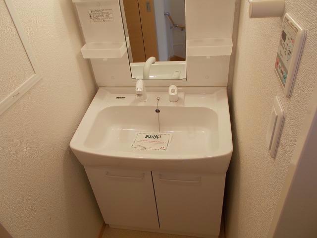 洗面設備　グランツ道