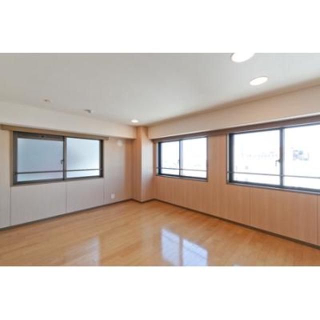 居室・リビング　写真は同タイプ住居です