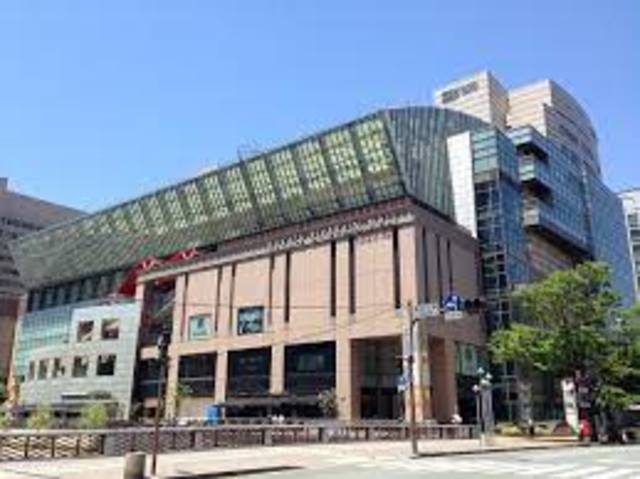 ショッピングセンター　博多リバレインモールby　TAKASHIMAYA（ショッピングセンター）まで764m