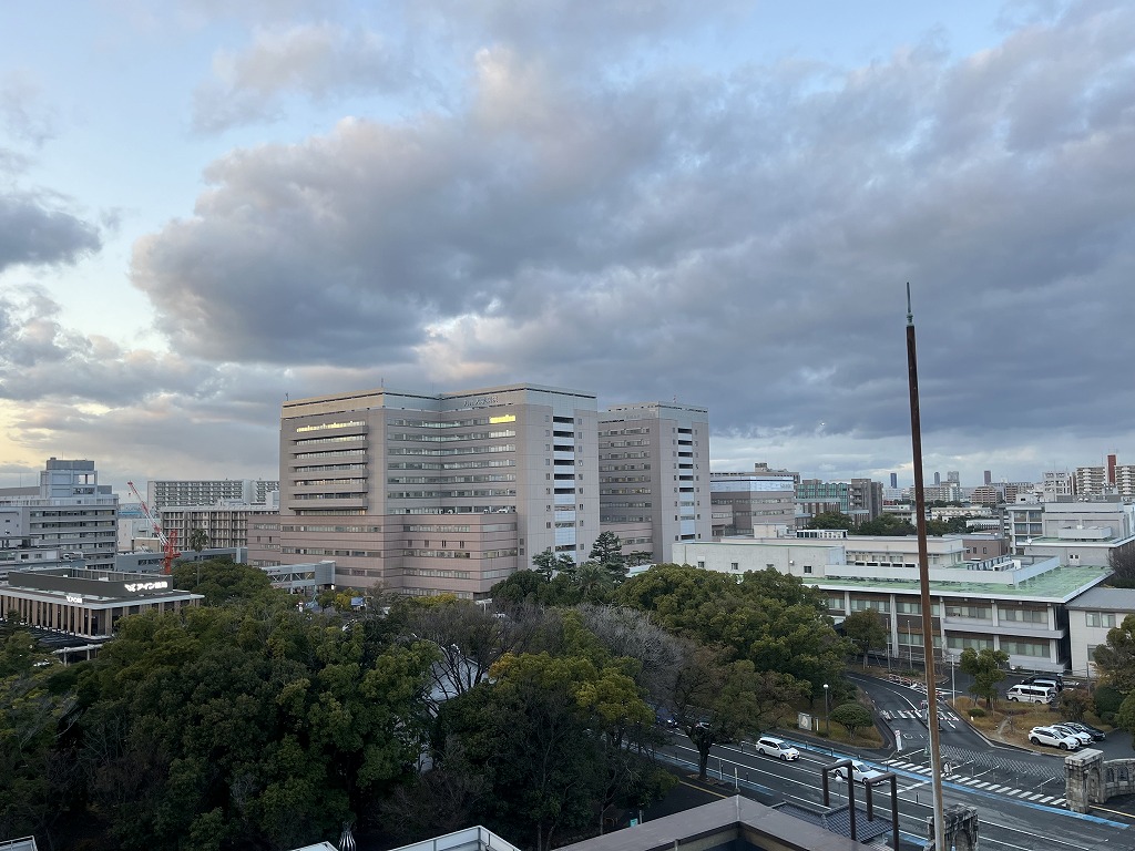 病院　九州大学病院（病院）まで1996m
