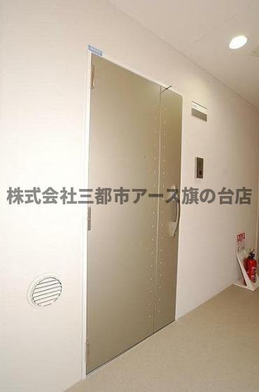 玄関　レックス多摩川レジデンス