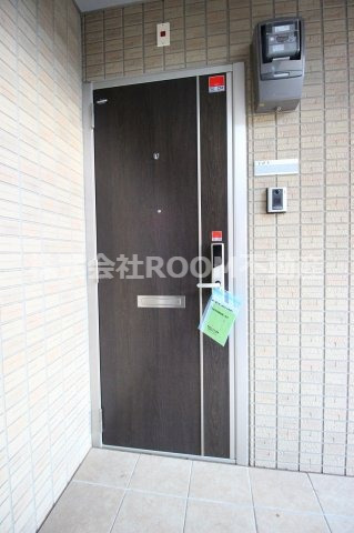 玄関　収納もある玄関です