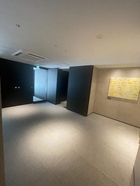 ロビー　建物の内部です