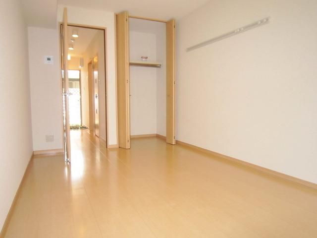 居室・リビング　7.5帖洋室　明るいお部屋