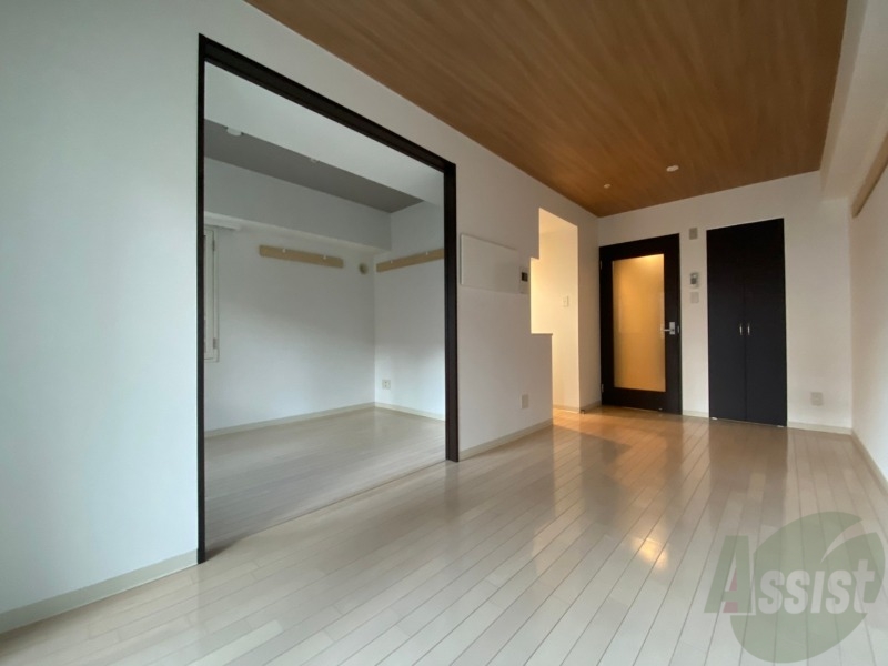 居室・リビング　広くてキレイなお部屋が広がっていて、充実した生活が送れそう。